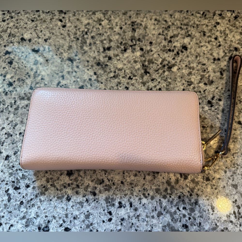 Michael Kors Pink Wallet - Picture 2 of 4